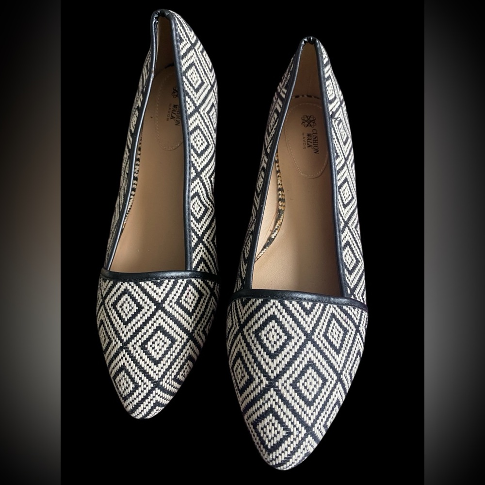Avon Black and White Geometric Cushion Steps Flats - Picture 5 of 15